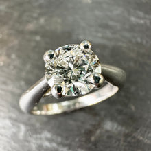 Load image into Gallery viewer, 9ct White Gold Lab Diamond Single Stone Ring
