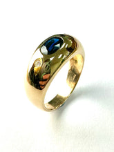 Load image into Gallery viewer, Pre-loved 18ct Yellow Gold Sapphire &amp; Diamond Signet Ring
