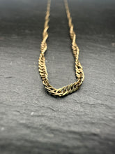 Load image into Gallery viewer, Preloved 9ct Yellow Gold Twisted Curb
