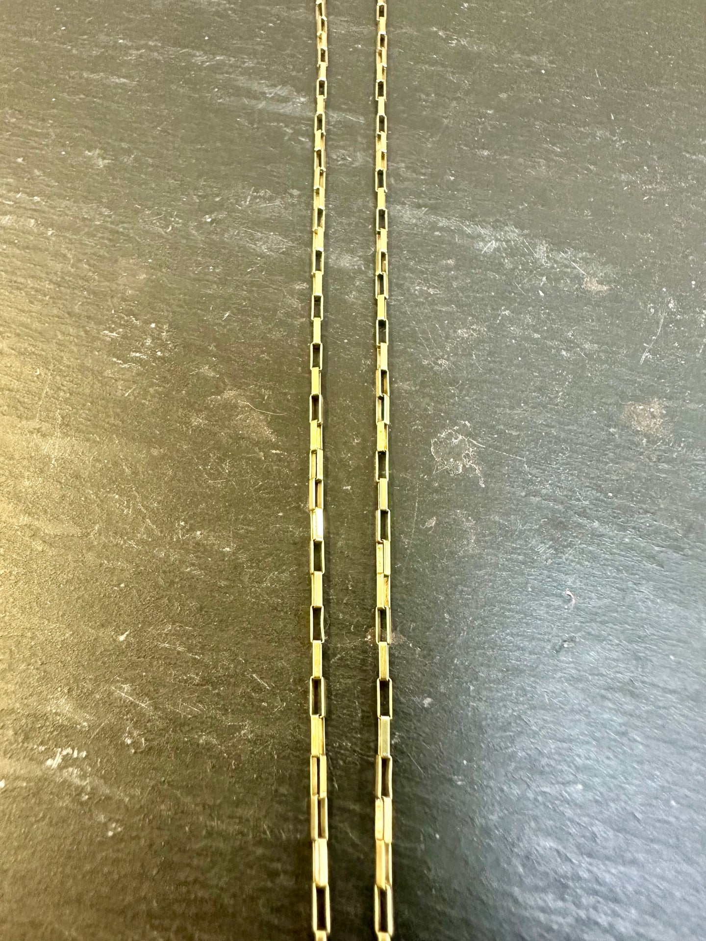 Preloved 9ct Yellow Gold Paper Chain Link 16