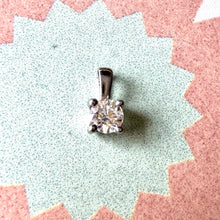 Load image into Gallery viewer, Preloved 9ct White Gold 0.50ct Lab Grown Diamond Pendant
