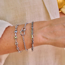Load image into Gallery viewer, Ava &amp; Sky Stainless Steel Interlocking Circles Bracelet
