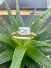Load image into Gallery viewer, Preloved 18ct &amp; Platinum 1ct Emerald Cut Diamond Ring

