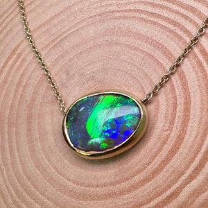 9ct Yellow Gold 3.39ct Australian Opal Necklace