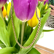 Load image into Gallery viewer, Preloved 9ct Yellow Gold Cross and Chain
