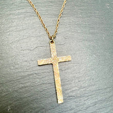Load image into Gallery viewer, Preloved 9ct Gold Cross
