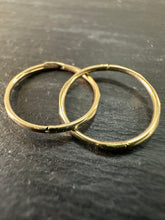 Load image into Gallery viewer, Preloved 9ct Yellow Gold Filed Pattern Huggies

