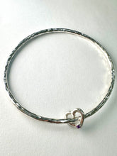 Load image into Gallery viewer, Silver 2mm Hammered Floating Heart Bangle With Amethyst
