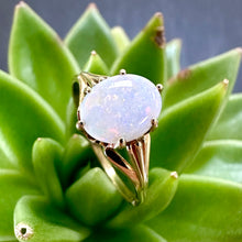 Load image into Gallery viewer, Preloved 9ct Yellow Gold White Opal Ring
