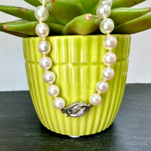 Load image into Gallery viewer, Pre-loved String of White Cultured Pearls
