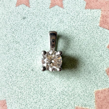 Load image into Gallery viewer, Preloved 9ct White Gold 0.50ct Lab Grown Diamond Pendant
