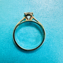 Load image into Gallery viewer, 9ct Yellow Gold 1.1ct Lab Grown Solitare Diamond Ring
