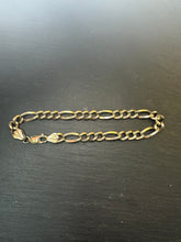 Load image into Gallery viewer, Preloved 9ct Yellow Gold Figaro Bracelet 8.5"
