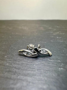 Preloved 9ct White Gold Diamond Studs