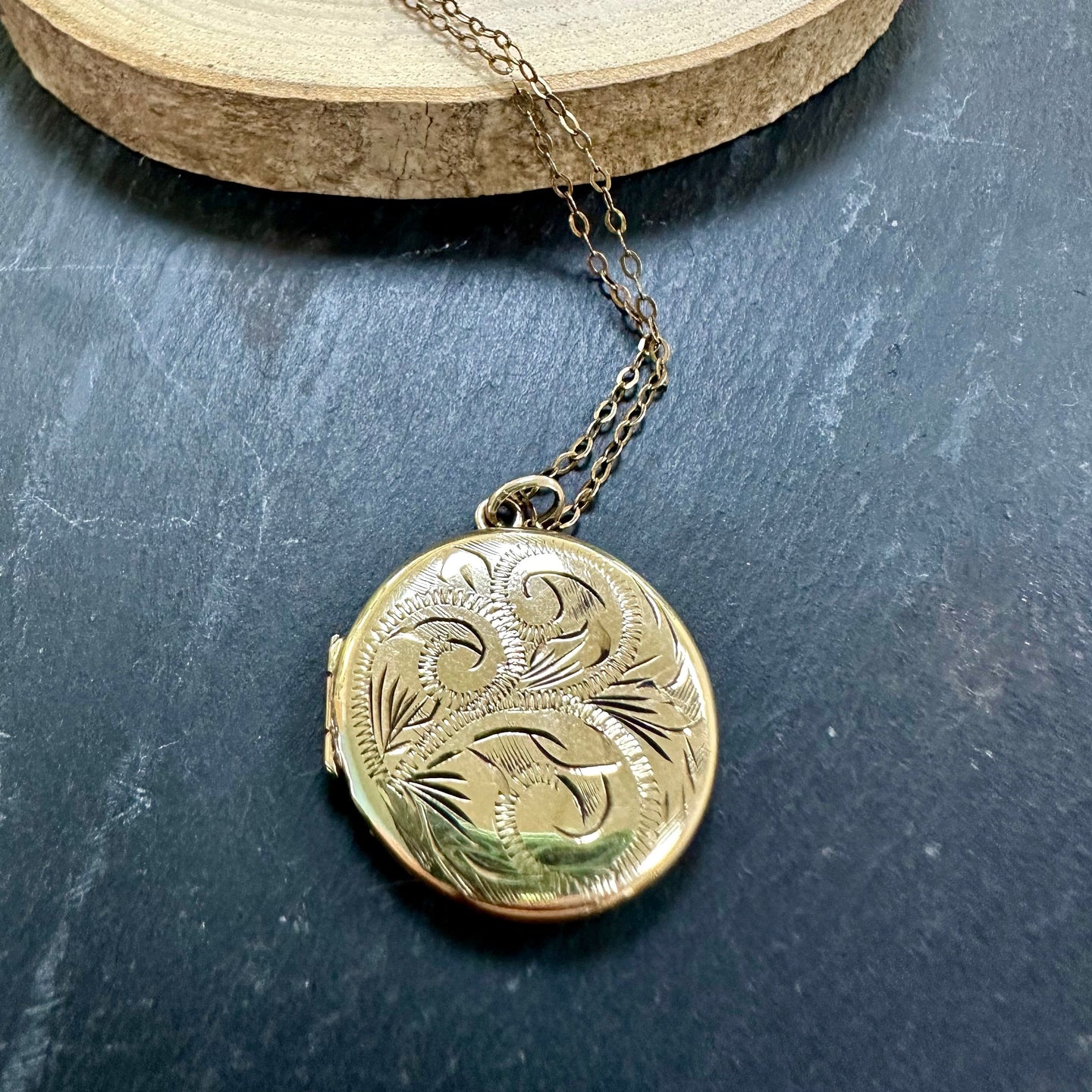 Pre-Loved Yellow Gold Engraved Locket & Chain