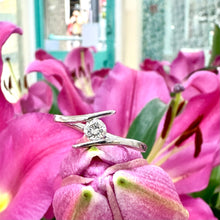 Load image into Gallery viewer, Preloved 18ct White Gold Diamond Tension Set Ring
