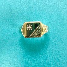 Load image into Gallery viewer, Preloved 9ct Yellow Gold Signet Ring With Diamond
