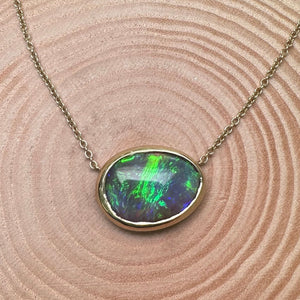 9ct Yellow Gold 3.39ct Australian Opal Necklace