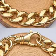 Load image into Gallery viewer, Preloved 9ct Yellow Gold Heavy Curb Mens Bracelet
