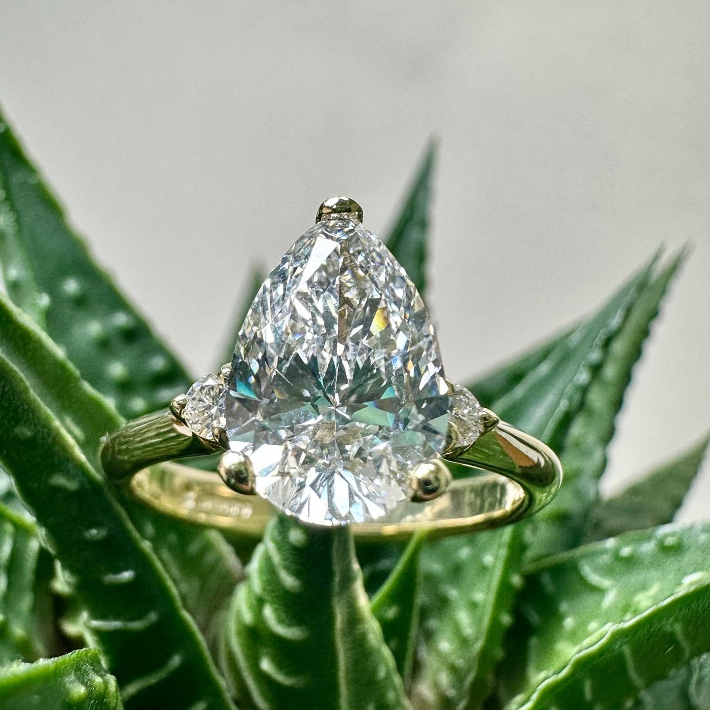 9ct Gold Pear Shaped Lab Grown Diamond Ring 2.01ct