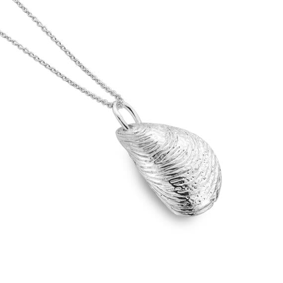 Sterling Silver MusselShell Pendant and Chain