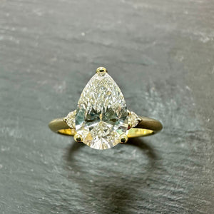 9ct Gold Pear Shaped Lab Grown Diamond Ring 2.01ct