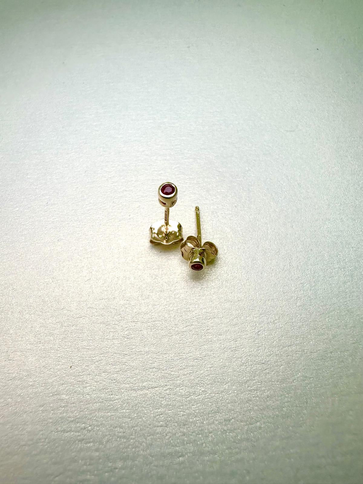 9ct Yellow Gold Ruby Studs