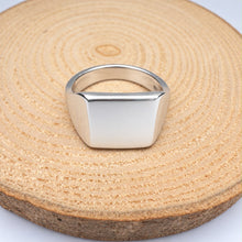Load image into Gallery viewer, Sterling Silver Square Signet Ring
