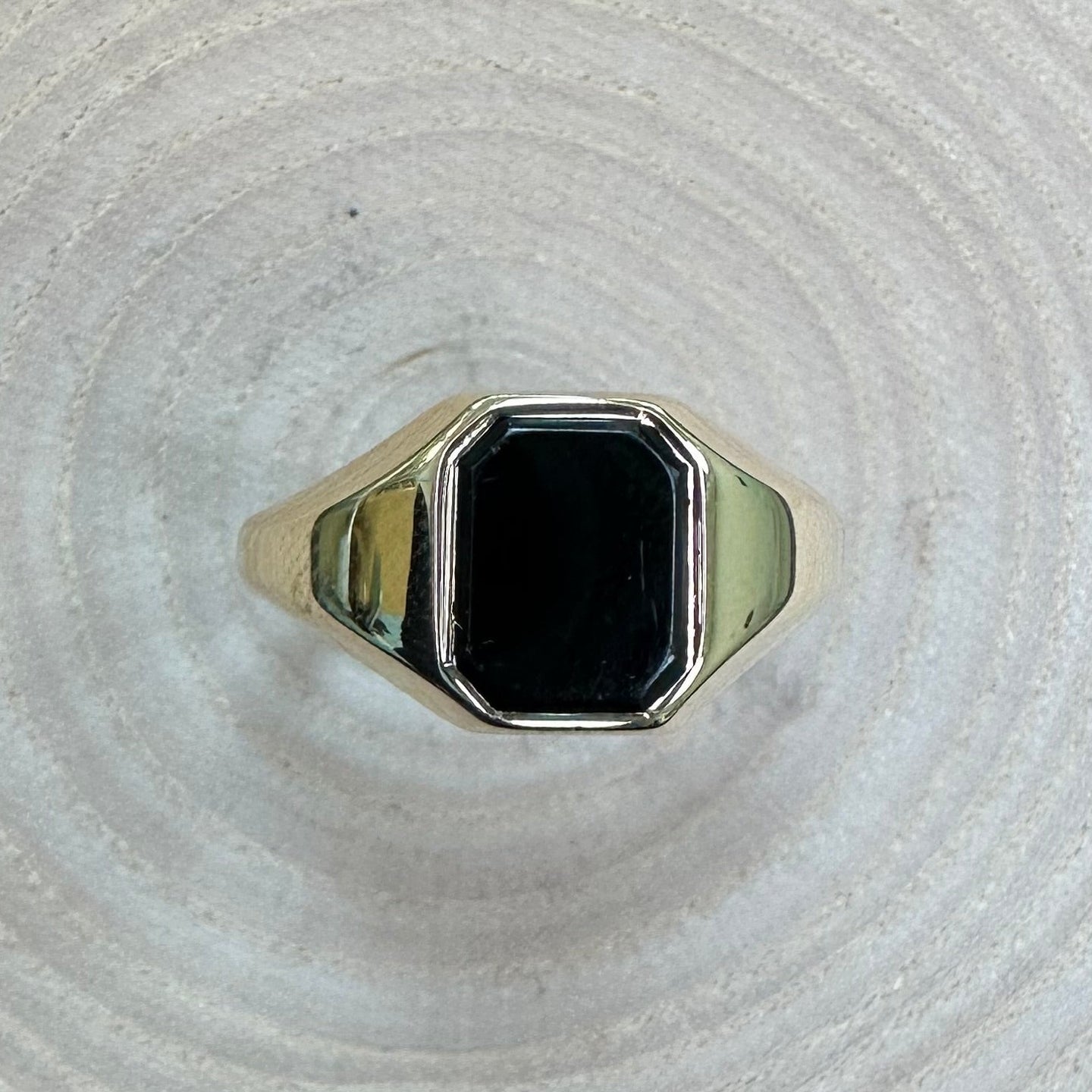 Pre-Loved Yellow Gold Onyx Signet Ring