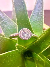 Load image into Gallery viewer, Preloved 18ct White Gold 0.50ct Rubover Diamond Ring

