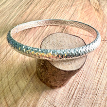 Load image into Gallery viewer, Preloved Sterling Silver Patterned Bangle
