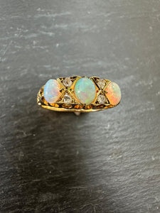 Preloved Victorian 18ct Gold Opal & Diamond Ring