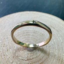 Load image into Gallery viewer, Pre-Loved 18ct Bamboo Ring
