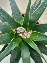 Load image into Gallery viewer, Preloved 18ct Yellow Gold Diamond Dress Ring
