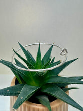 Load image into Gallery viewer, Silver 2mm Hammered Floating Heart Bangle
