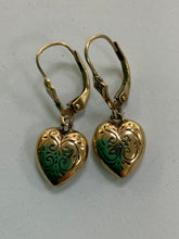 Load image into Gallery viewer, Preloved 9ct Gold Engraved Heart Drops
