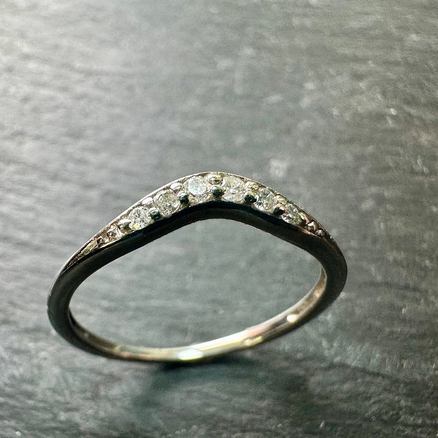 Preloved 9ct White Gold Shaped Diamond Wedding / Eternity Ring