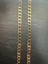 Load image into Gallery viewer, Preloved 9ct Yellow Gold Flat Square Curb Chain 18&quot;
