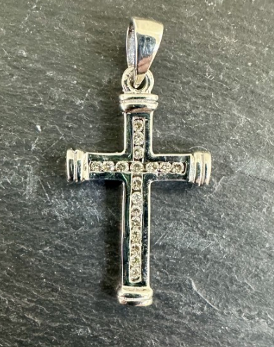 Preloved 9ct White Gold Diamond Cross