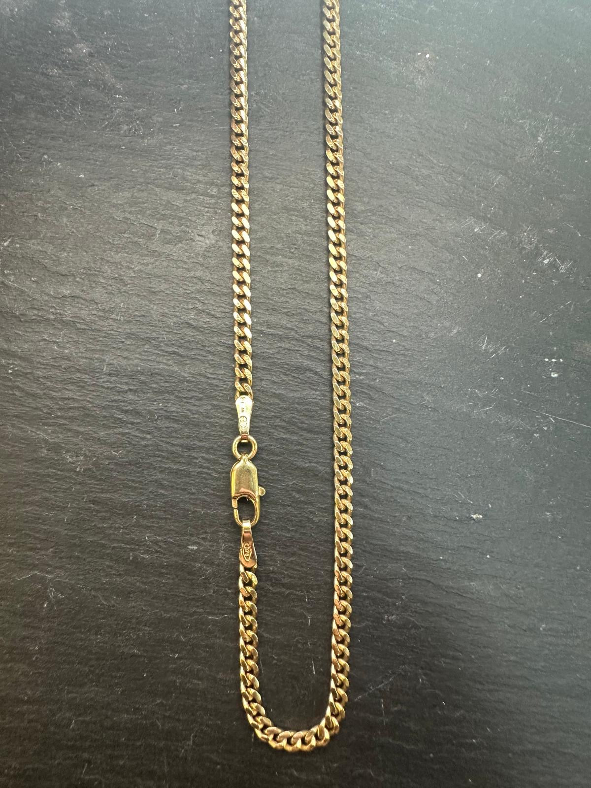 Preloved 9ct Yellow Gold Curb Chain 20