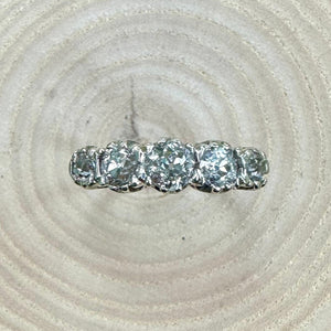 Pre-Loved 18ct 5 Stone Diamond Ring