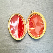 Load image into Gallery viewer, Preloved 9ct Yellow Gold Egg Shaped Engraved Locket
