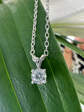 Load image into Gallery viewer, Preloved 9ct White Gold 0.33ct Diamond Pendant
