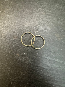 Preloved 9ct Yellow Gold Filed Pattern Huggies