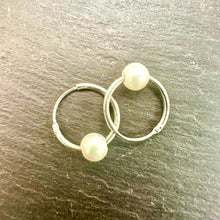 Load image into Gallery viewer, Sterling Silver 15mm Hoops With White Freshwater Pearl
