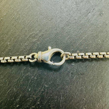 Load image into Gallery viewer, Preloved Sterling Silver 36" Box Belcher Chain
