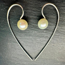 Load image into Gallery viewer, Sterling Silver 6.5-7mm White Freshwater Pearl Drop
