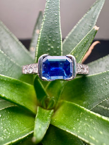 18ct White Gold, Sapphire and Diamond ring