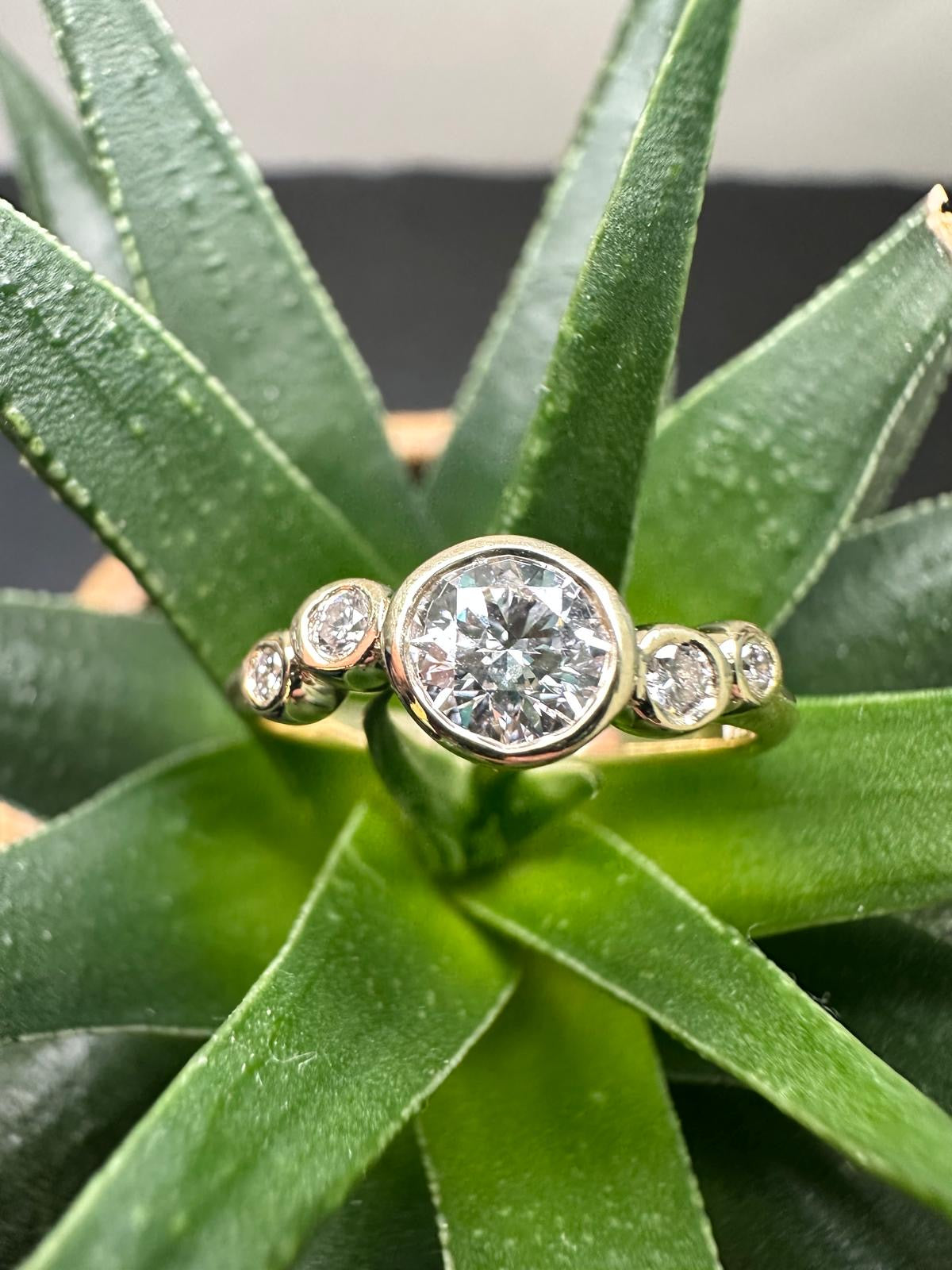 9ct Lab Grown Diamond Ring, Staggered Design