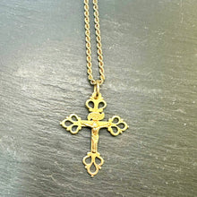 Load image into Gallery viewer, Preloved 9ct Victorian Cross &amp; Chain

